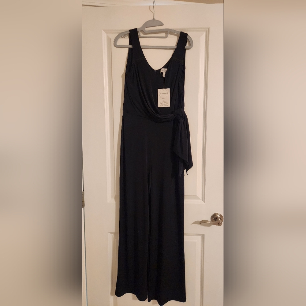 Belle Badgley Mischka Jumpsuit. Size 4. Navy. NWT.